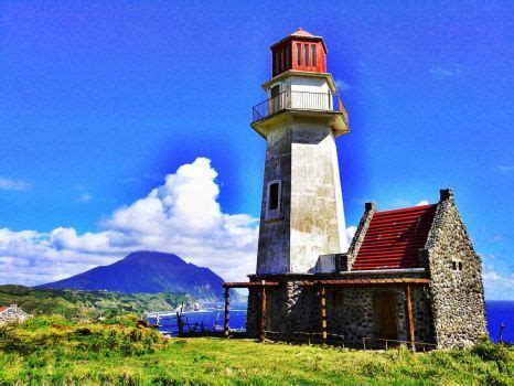 Basco Lighthouse, Batanes, Philippines (80 pieces) | Batanes ...