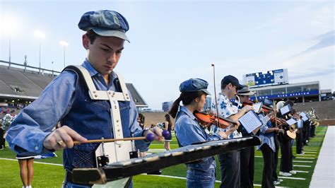 Weird College Marching Band Makes Funny Plea For Pac-12 Invite