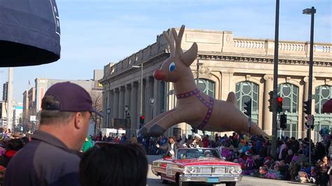 Photos: Milwaukee Holiday Parade