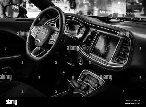 2022 Dodge Challenger Black Interior