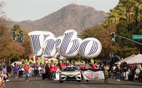 2023 Fiesta Bowl Parade in Phoenix: See the floats and fun