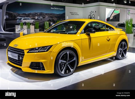 BRUSSELS - JAN 12, 2016: Audi TT S Coupe car showcased at the Brussels ...