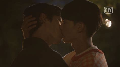 BL Update on Twitter: "Siwon and Daun's kisses in "Blueming". https://t ...