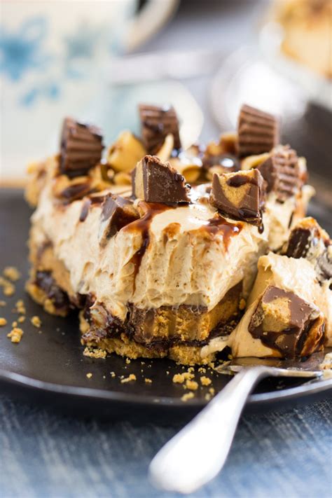 Reese's Cup No Bake Peanut Butter Pie Recipe - The Gold Lining Girl