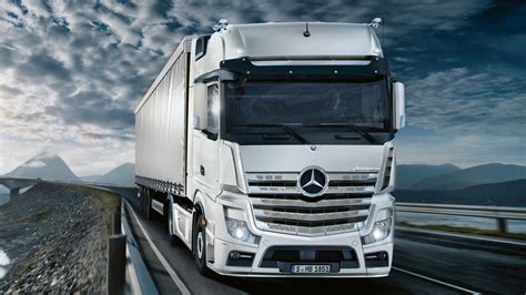 Benz Truck Wallpapers - Wallpaper Cave