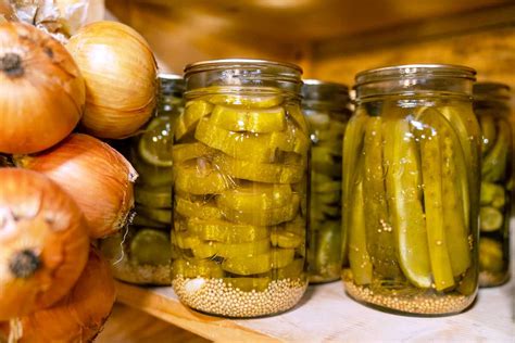 How to Make Pickles (Pickled Cucumber Recipe & Best Canning Method)