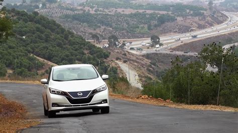 Watch First Drive Review of Nissan's New Leaf Electric Car | WIRED