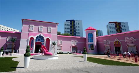 Real Life Barbie Dream House - DREASAM