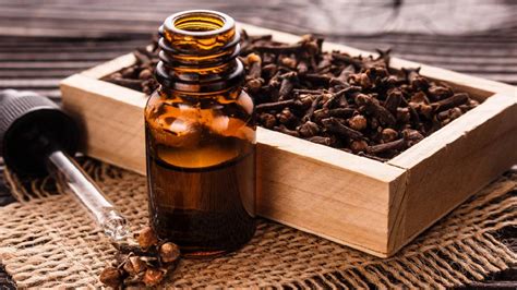 Clove | Here is how clove oil is beneficial for your skin and hair dgtl ...