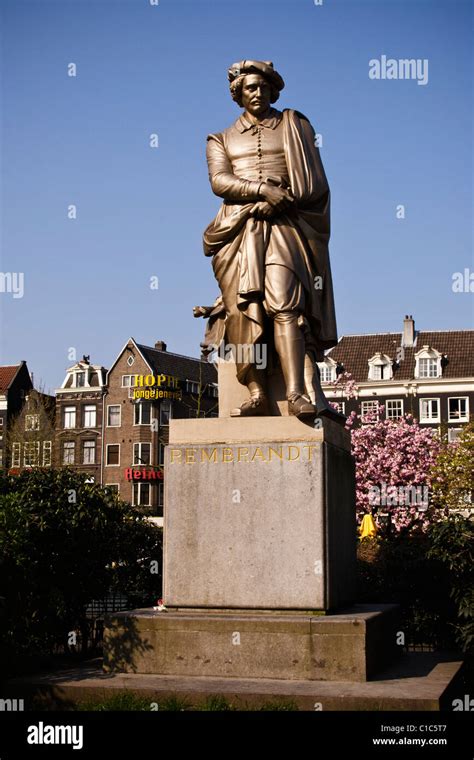 Rembrandt statue hi-res stock photography and images - Alamy