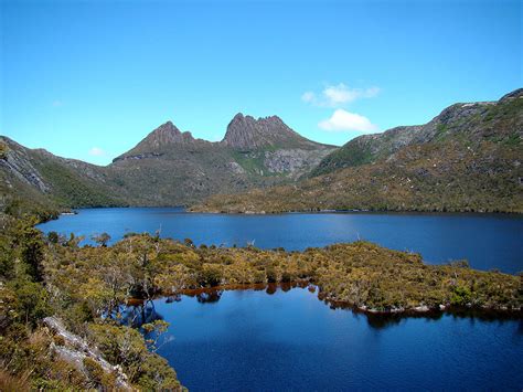 Cradle Mountain-Lake St Clair National Park, Tasmania | The Amazing ...