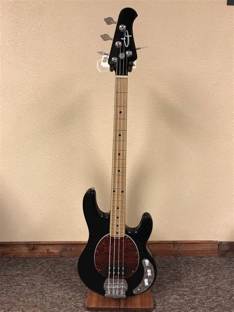 USED OLP Stingray 4 MM2 Bass - Arbor Music