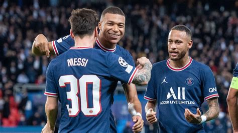 PSG exodus: Mbappe and Neymar both linked to stunning PL moves with Man ...