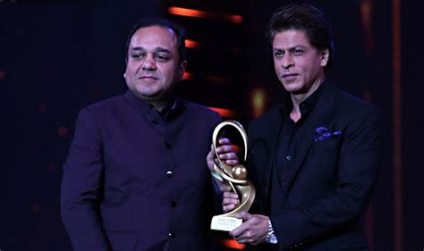 Zee Cine Awards 2018: Special Honour For Shah Rukh Khan For ...