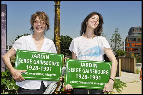 Photo : Charlotte Gainsbourg et Jane Birkin lors de l'inauguration du ...