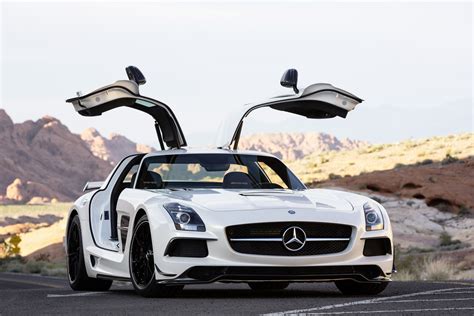 Mercedes-Benz SLS AMG Coupe Black Series on the Le Castellet Race Track