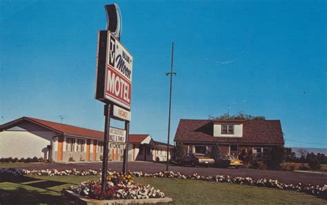 Blue Moon Motel - Niagara Falls, Ontario | 8445 Lundy's Lane… | Flickr