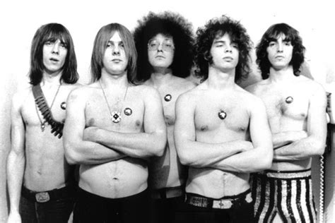 MC5 | Punknews.org