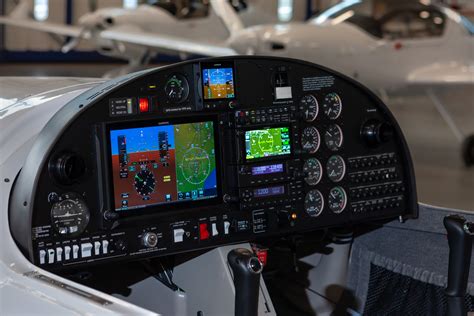 Diamond DA20-C1 Relaunched With New Instrument Panel - Diamond Aircraft ...