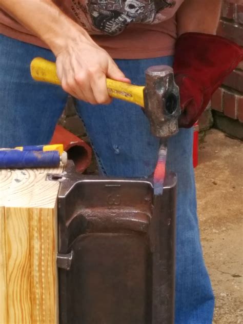 Homemade Forge and Anvil | Homemade forge, Welding table, Diy forge