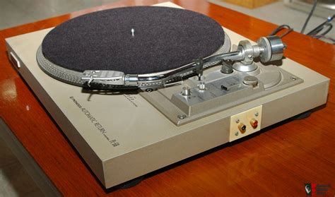 Vintage Pioneer PL516 Turntable Photo #218732 - Canuck Audio Mart