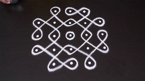 Simple and small basic sikku kolam with dots | Simple rangoli ...