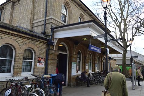 Kew Gardens Station © N Chadwick :: Geograph Britain and Ireland