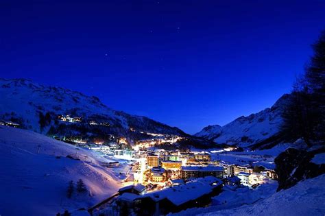 Luxury Ski Chalets in Italy to Rent, Catered Ski Holidays 2023/24 | Leo ...