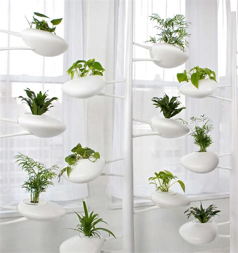 Modern pod-like hydroponic garden