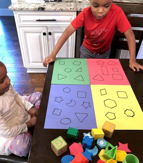 color shape sorting | Keep Toddlers Busy