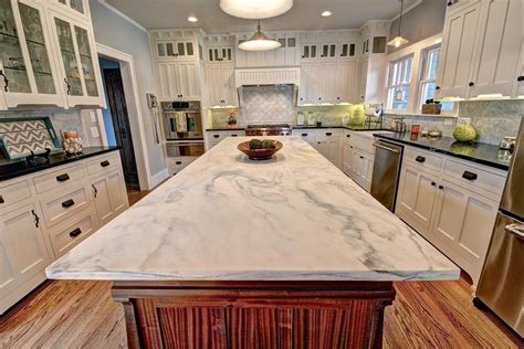 Granite Top Kitchen Island / Https Encrypted Tbn0 Gstatic Com Images Q ...