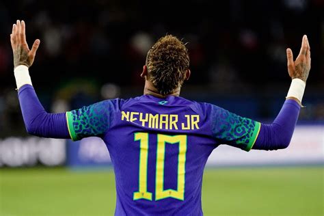 Download Brazil National Football Team Neymar Sports HD Wallpaper