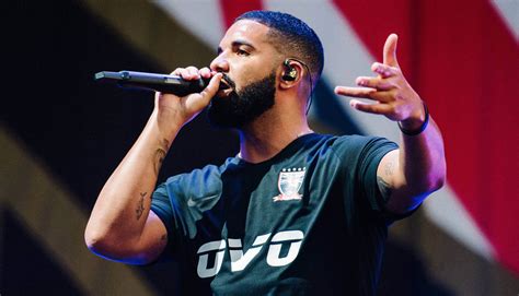 Here's How Much Drake Will Earn In 2018 From His OVO Clothing Line ...