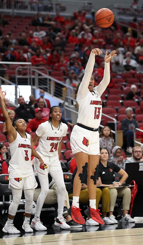 Louisville women's basketball beats Longwood without Hailey Van Lith