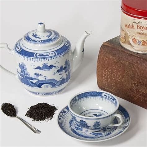 Tasha Tudor and Family - Tasha Tudor's Welsh Breakfast Tea