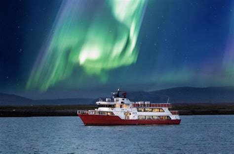 Northern Lights Cruise from Reykjavík | Guide to Iceland