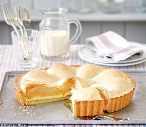 Mary Berry's food special: Pear and lemon curd tart | Tart recipes ...