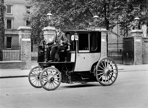 車の進化は1600年代までさかのぼります