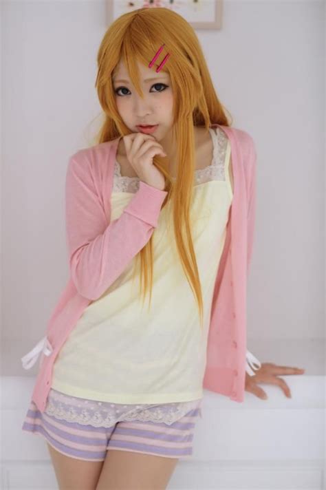 ปักพินในบอร์ด Anime Cosplay