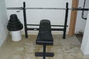 WEIGHT SET/BENCH - (ELYRIA/LORAIN) for Sale in Cleveland, Ohio ...