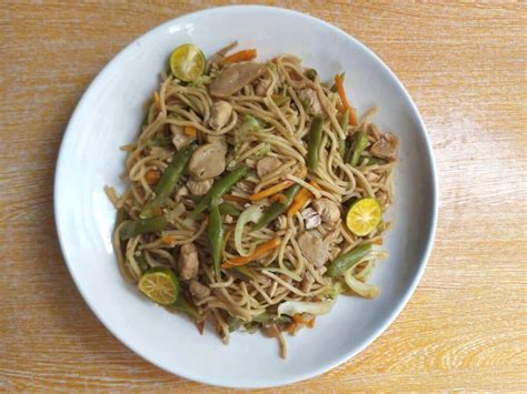 Chicken Pancit Canton Recipe - The Odehlicious