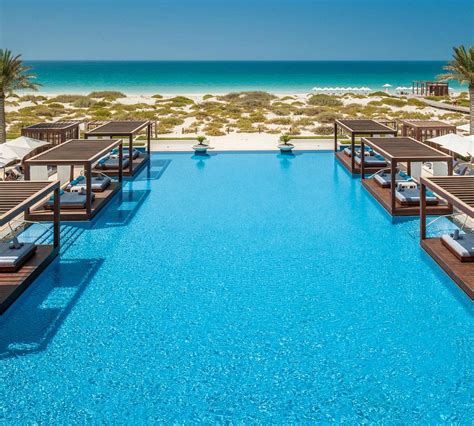 Saadiyat Beach Club (Abu Dhabi): All You Need to Know