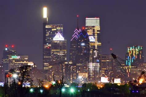 New Lighting Schemes Decorate Philadelphia Skyline at Night ...