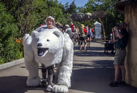 Photos: Calgary Zoo to hold daily, larger-than-life puppet parades ...