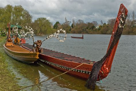 Waka at the Tainui settlement celebrations, Turangawaewae,… | Flickr