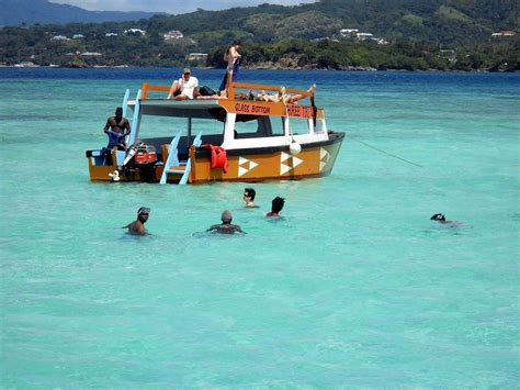 Buccoo Reef and Nylon Pool Glass Bottom Boat Tour: Destination Trinidad ...