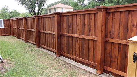 Fence colour and style (add blackened posts) | Backyard fence decor ...