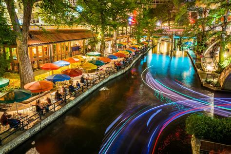 San Antonio Riverwalk | Texas Time Travel