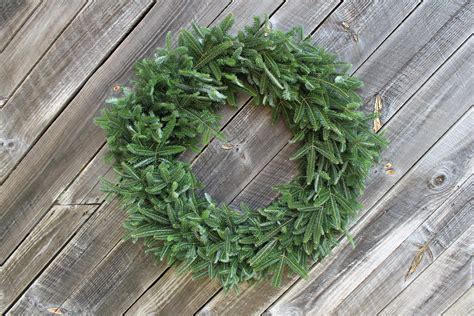 Large Fraser Fir Wreath