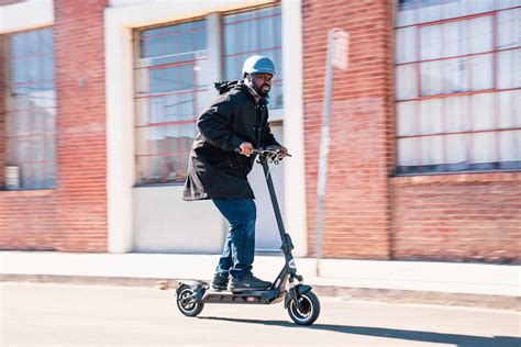 Beginner's Electric Scooter Buying Guide - Rider Guide